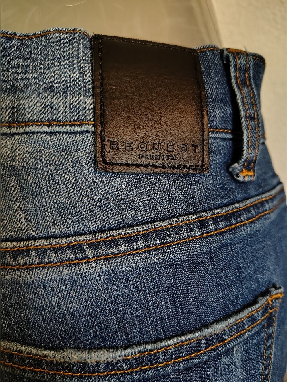 Request Premium Blue Denim Jeans Slim Straight Men Size Tag 30 - Picture 5 of 7
